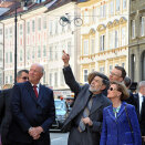 Art historian Peter Kre&#269;i&#269; accompanied the King and Queen on their guided walking tour through Ljubljana. (Photo: Srdjan Zivulovic, Reuters / Scanpix)